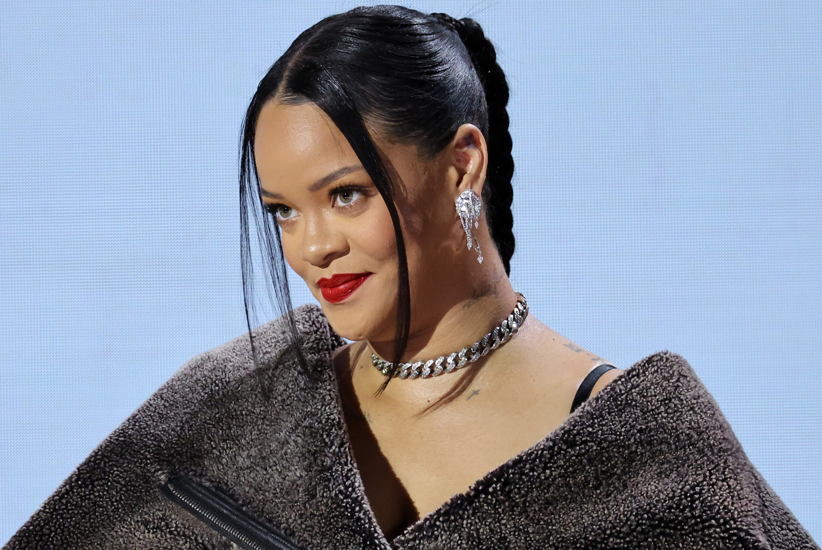 singer rihanna net worth